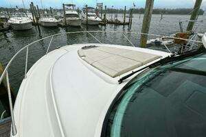 2015 Tiara Yachts C44 Coupe thumbnail 8