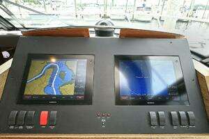 2015 Tiara Yachts C44 Coupe thumbnail 22