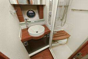 2015 Tiara Yachts C44 Coupe thumbnail 27