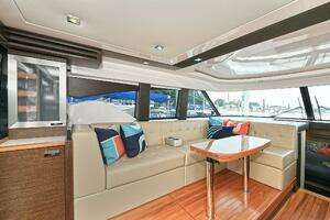 2015 Tiara Yachts C44 Coupe thumbnail 14