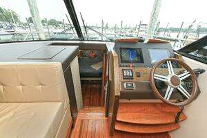 2015 Tiara Yachts C44 Coupe thumbnail 24