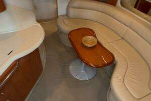 2001 Sea Ray 380 Sundancer thumbnail 14