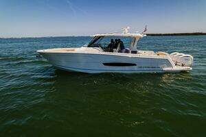 My Honey 2023 Regal 38 SAV Yacht For Sale in St Petersburg 