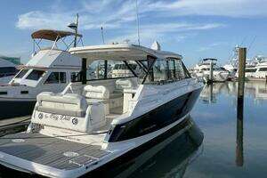 Why Knot 2021 Regal Grand Coupe Yacht For Sale in Peeridge AR