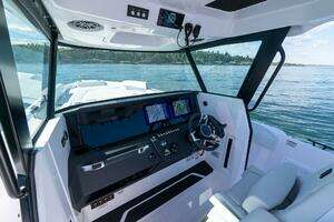 2025 Axopar CCX Center Console thumbnail 24