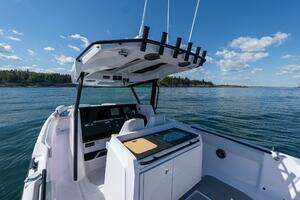 2025 Axopar CCX Center Console thumbnail 12