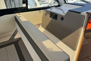 24ft Cutwater Yacht For Sale