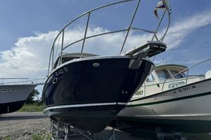 24ft Cutwater Yacht For Sale