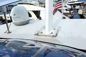Hinged Mast