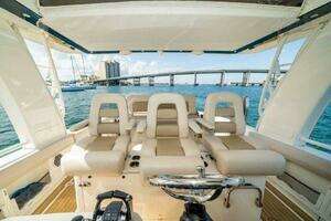 2017 Boston Whaler 42 Outrage thumbnail 36