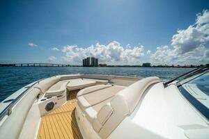 2017 Boston Whaler 42 Outrage thumbnail 21