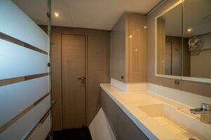 2020 Fountaine Pajot thumbnail 71