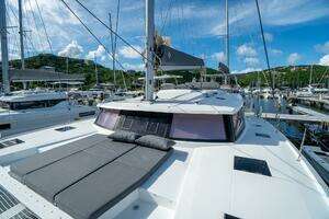 2020 Fountaine Pajot thumbnail 9