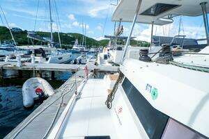 2020 Fountaine Pajot thumbnail 14