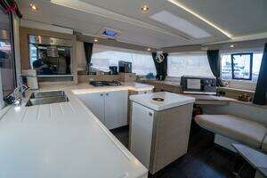 2020 Fountaine Pajot thumbnail 44