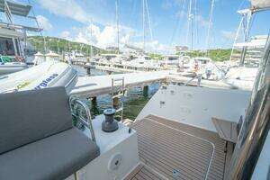 2020 Fountaine Pajot thumbnail 35
