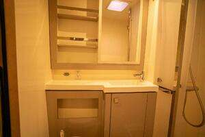 2020 Fountaine Pajot thumbnail 61