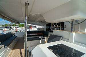 2020 Fountaine Pajot thumbnail 30