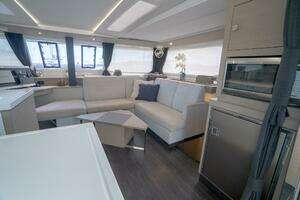 2020 Fountaine Pajot thumbnail 43