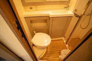 2020 Fountaine Pajot thumbnail 62