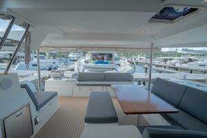 2020 Fountaine Pajot thumbnail 39