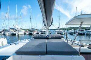 2020 Fountaine Pajot thumbnail 18
