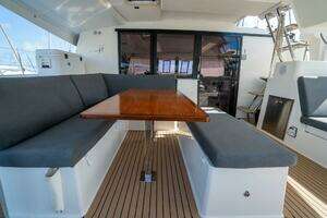 2020 Fountaine Pajot thumbnail 32