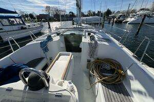 2001 Beneteau 411 thumbnail 30
