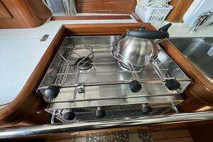 2001 Beneteau 411 thumbnail 16