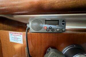 2001 Beneteau 411 thumbnail 18