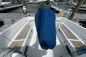2001 Beneteau 411 thumbnail 33
