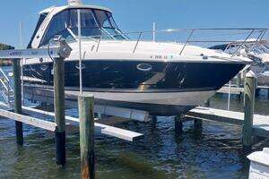 2011 Monterey 340 Sport Yacht thumbnail 2