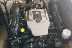 2011 Monterey 340 Sport Yacht thumbnail 20
