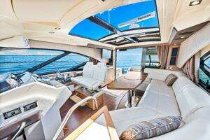 2016 Sea Ray 510 Sundancer thumbnail 44