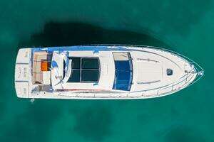 2016 Sea Ray 510 Sundancer thumbnail 4
