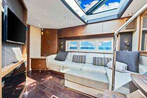 2016 Sea Ray 510 Sundancer thumbnail 22