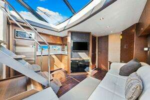 2016 Sea Ray 510 Sundancer thumbnail 21