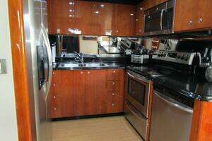 2002 Cheoy Lee Sport Motor Yacht thumbnail 15