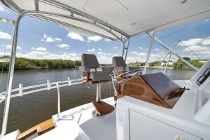 2006 B&D 60 Custom Carolina- Helm