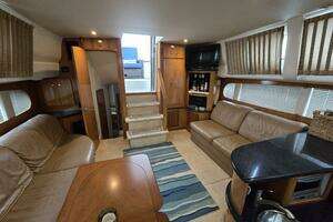2002 Carver 444 Cockpit Motor Yacht thumbnail 24