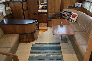 2002 Carver 444 Cockpit Motor Yacht thumbnail 22