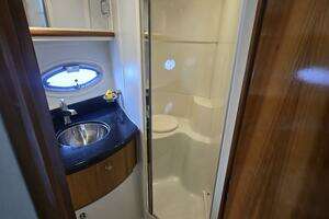 2002 Carver 444 Cockpit Motor Yacht thumbnail 48
