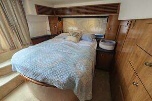 2002 Carver 444 Cockpit Motor Yacht thumbnail 36
