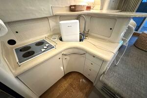 1996 Sea Ray 400 Galley