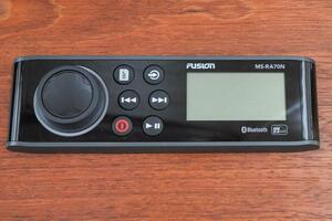 Fusion Stereo w/ Bluetooth