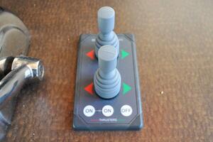 Bow & Stern Thruster Controls