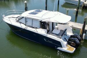 29ft Jeanneau Yacht For Sale