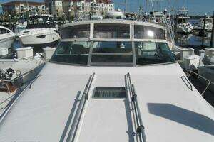 1993 Sea Ray 440 Sundancer thumbnail 28