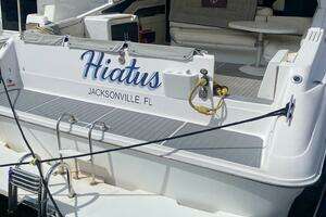 1993 Sea Ray 440 Sundancer thumbnail 40