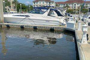 1993 Sea Ray 440 Sundancer thumbnail 1